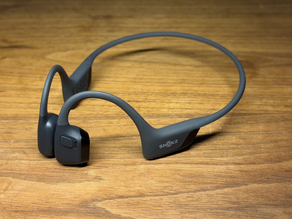 Shokz OpenRun Pro 2の実物写真（外出や買い物用）
